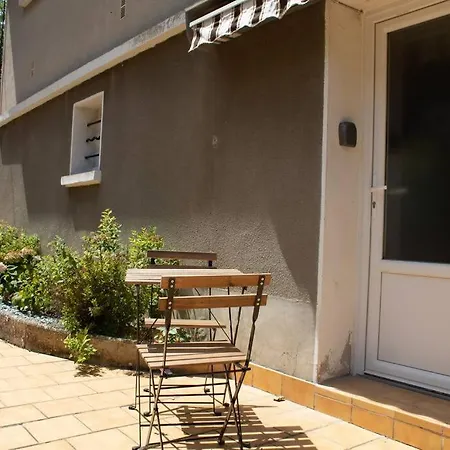L'hortensia - Jardin - Cuisine Equipee Mende